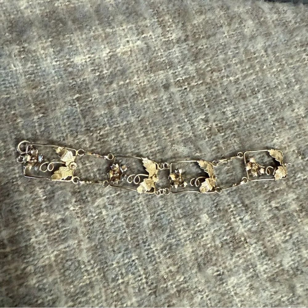 Vintage Gold Plated Panel Leaf Bracelet